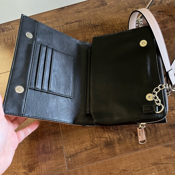 COPY - STEVE MADDEN Bgreer Sling Bag (Pink) - Picture 9 of 10